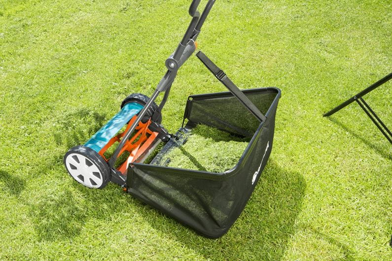 Gardena Cylinder Lawnmower Classic 330 Garden Plus