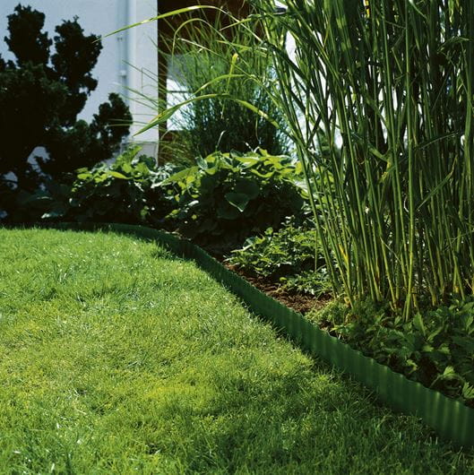 Gardena Lawn Edging (Green), 9cm high Garden Plus