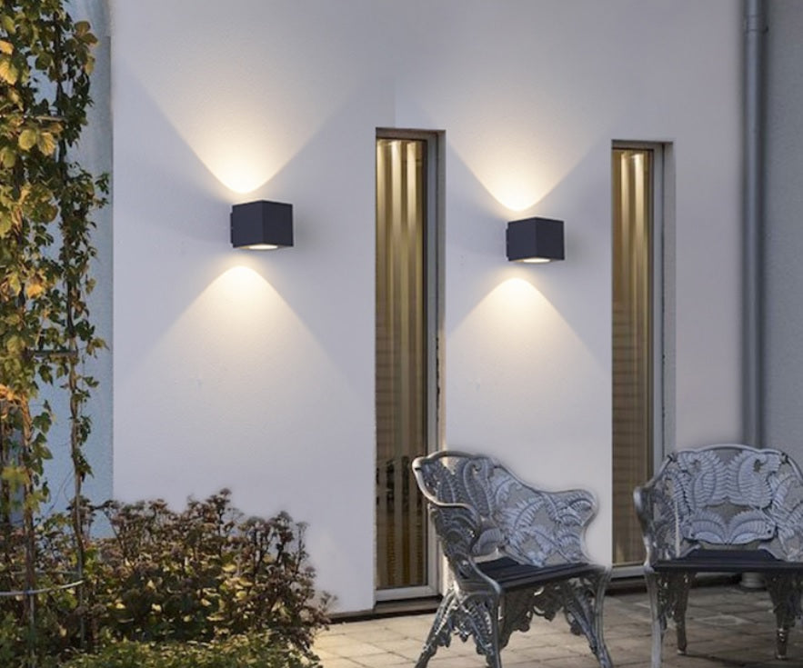 HILITE Wall Light H2613 - LED Garden Plus