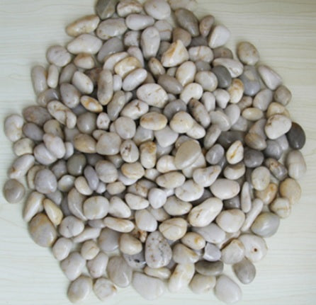 Sand-coloured pebbles