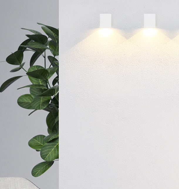 HILITE Wall Light H2562 Garden Plus