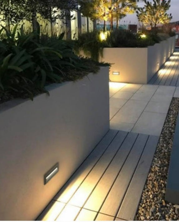 HILITE Wall Light H1123 Garden Plus