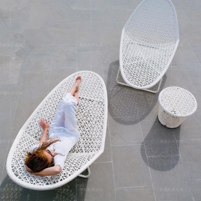 Rattan Lying Bed Garden Plus