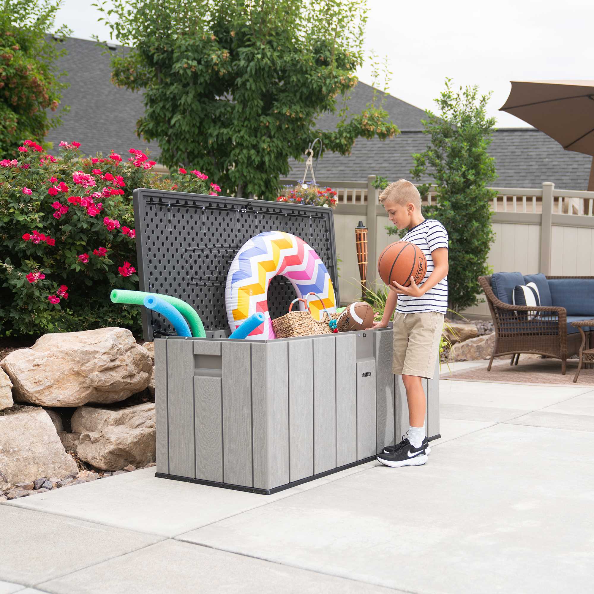 Lifetime Outdoor Plastic Toy Storage Box Garden Plus