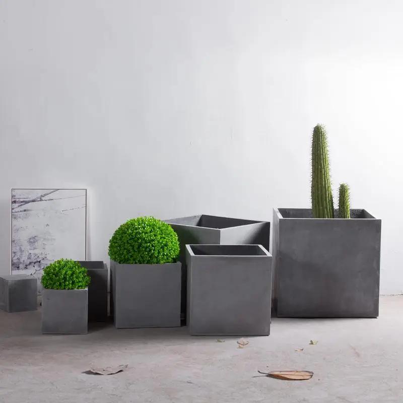 Cement planter square Garden Plus