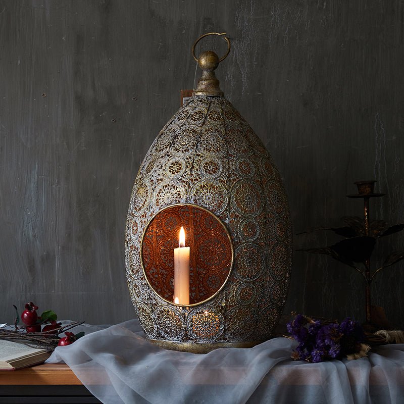 European-Style Retro Art Cutout Carvings Iron Candlestick Stand Garden Plus