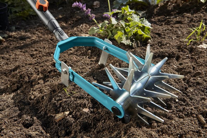 Gardena Combisystem Star Tiller with Weeding Knife Garden Plus